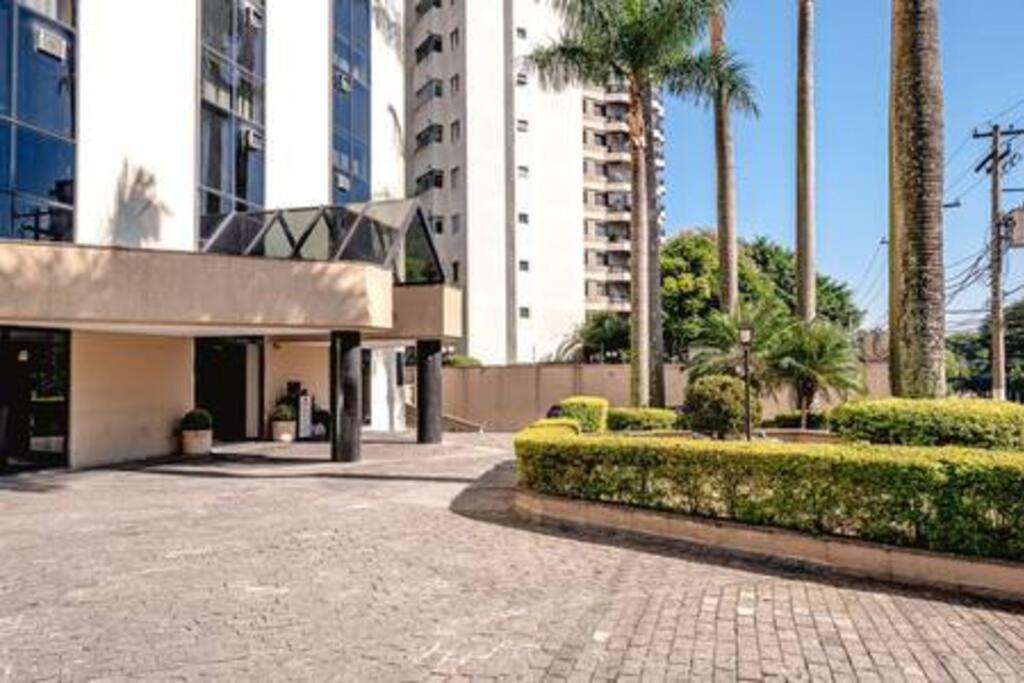 Ape Bienal Suits, Arrumacao, Manobrista E Piscina
