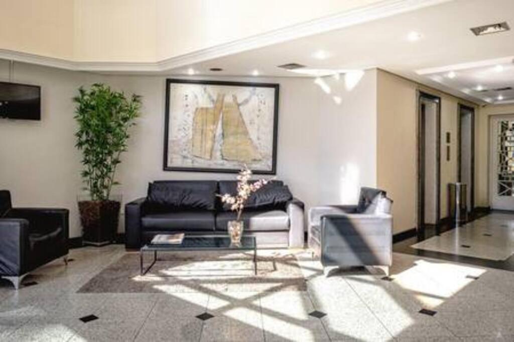 Apartamento Ape Bienal Suits, Arrumacao, Manobrista E Piscina São Paulo