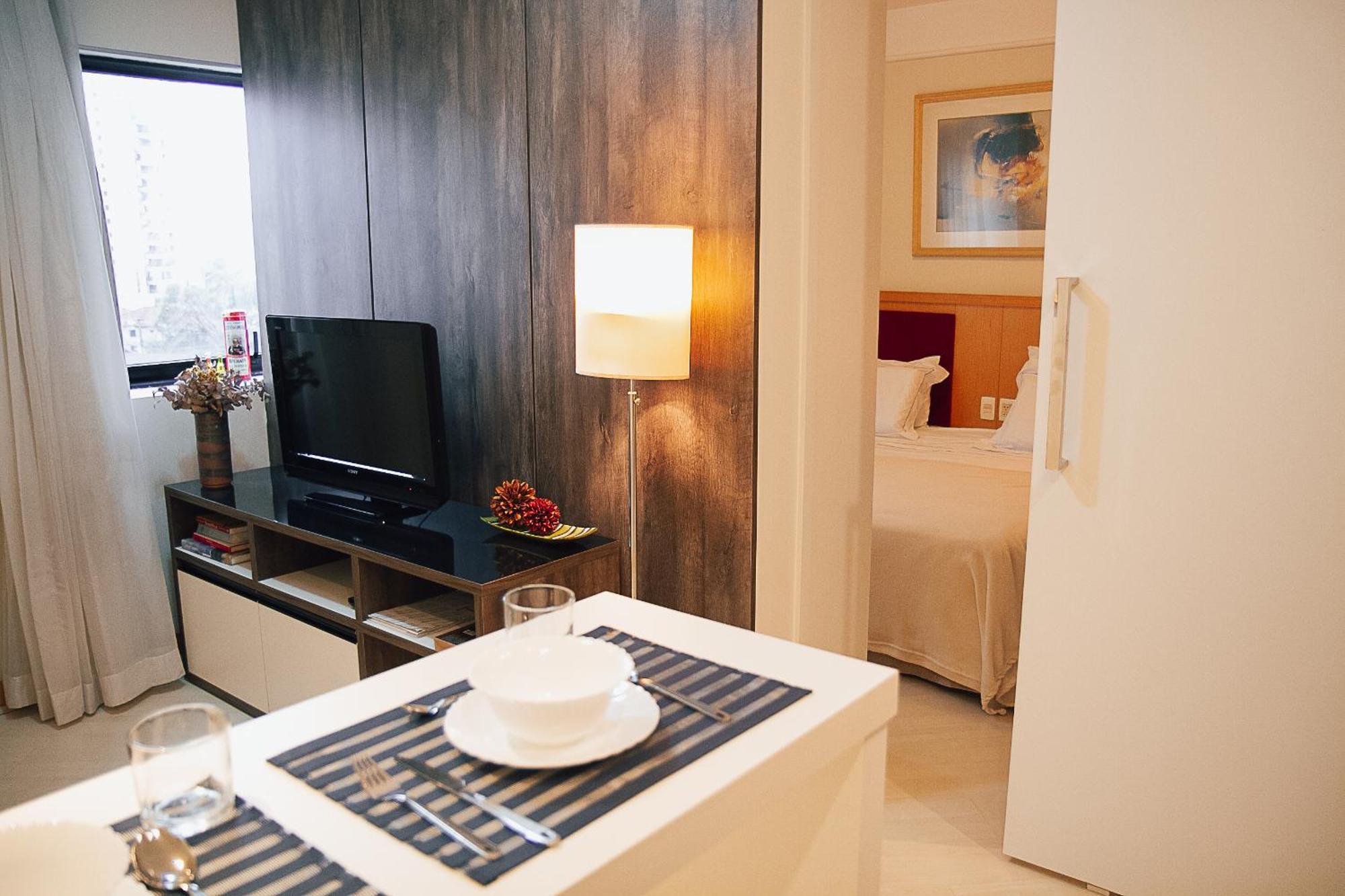 Ape Bienal Suits, Arrumacao, Manobrista E Piscina Apartamento São Paulo
